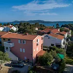 Seaview & Balcony Petra * Jadrija