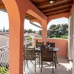 Apartment Seaview & Balcony Petra Jadrija