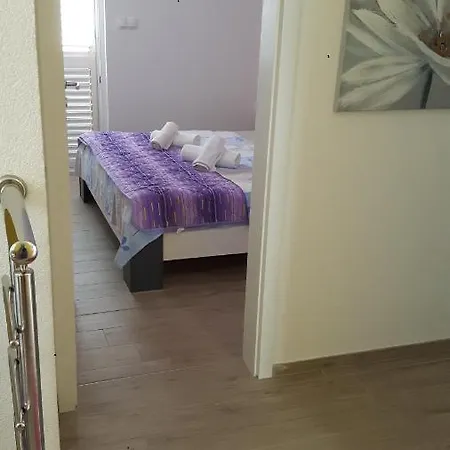 Seaview & Balcony Petra *