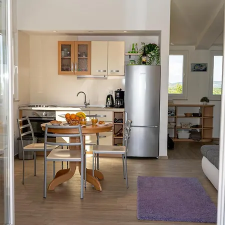 Apartmán Seaview & Balcony Petra *