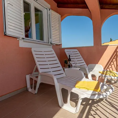 Seaview & Balcony Petra Apartman Jadrija