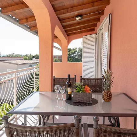 Apartament Seaview & Balcony Petra *