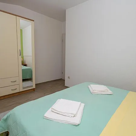 Apartment Seaview & Balcony Petra Jadrija
