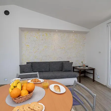 Apartment Seaview & Balcony Petra Jadrija