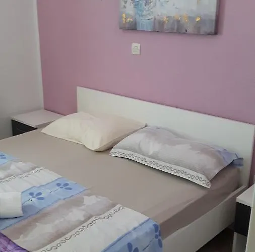 Seaview&balcony Petra Apartament