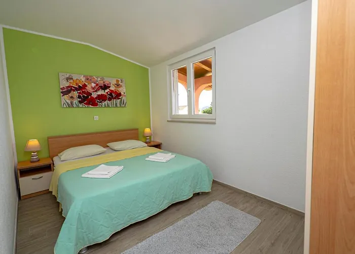 Apartman Seaview & Balcony Petra *