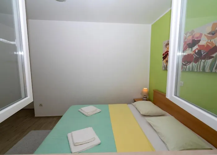 Seaview&balcony Petra * Jadrija