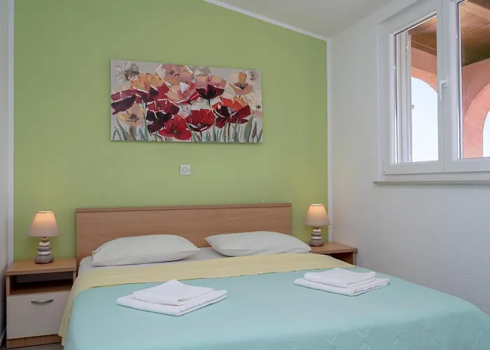 Seaview & Balcony Petra Apartman Jadrija